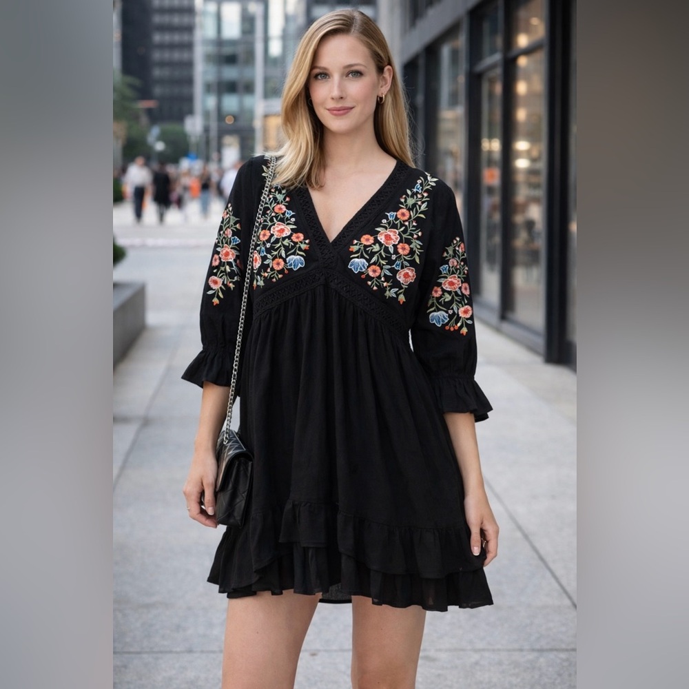 Y2K embroidery mini dress/tunic Women Medium Babydoll milkmade whimsical goth